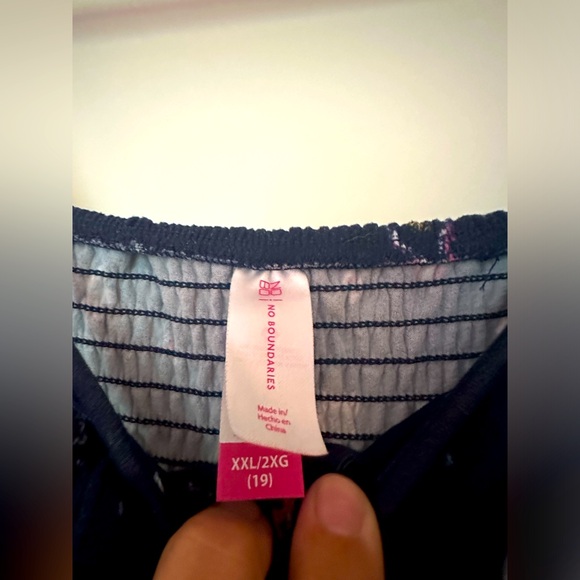 No Boundaries spaghetti strap romper w/long sleek material to the floor- XXL - Picture 5 of 12